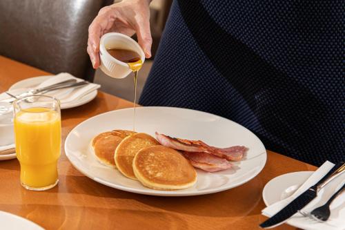 Opciones de desayuno para los huéspedes de Ballina Manor Hotel