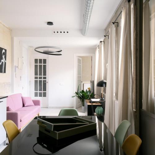 Palacio Real – 3-Bedroom Apartment