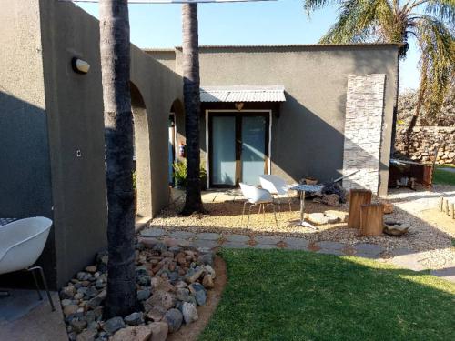 Gallery image of Bush Pillow Guest House in Otjiwarongo