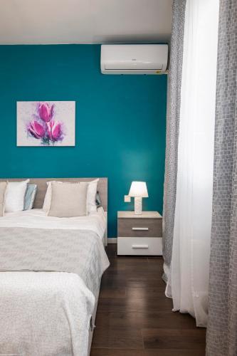 Ein Bett oder Betten in einem Zimmer der Unterkunft Spacious Luxury 3BR Apartment with Terrace & Open Views - Zurrieq, close to sea