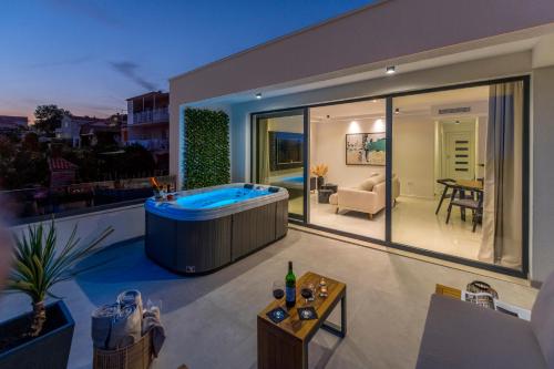 K&N LuxApartment - Jacuzzi and Magnificent Sea view