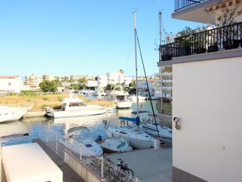 Casa en Canal de Roses - Parking, Aire Acondicionado - ES-228-111