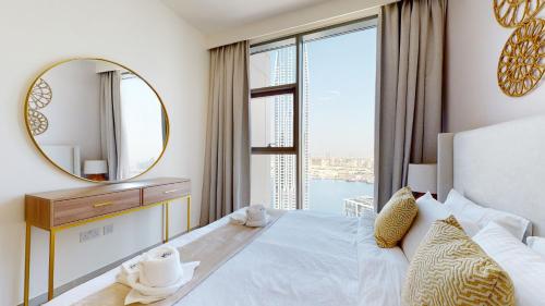 Primestay – 3BR Creek Rise Tower 1, Creek Harbour