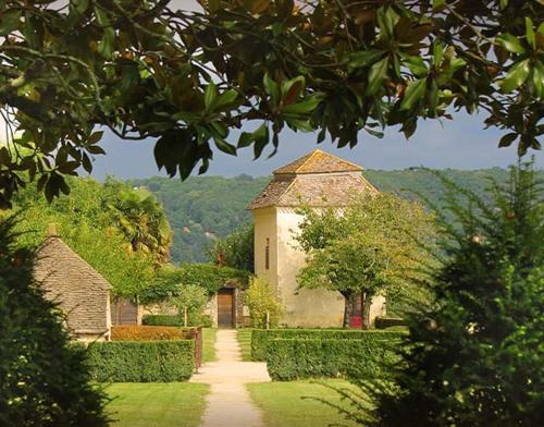 Κήπος έξω από το Sarrasins Bed and Breakfast