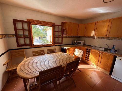El Marinero - 1st line semi-detached 4-bedroom villa - sea view