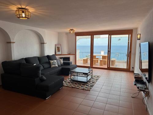 El Marinero - 1st line semi-detached 4-bedroom villa - sea view
