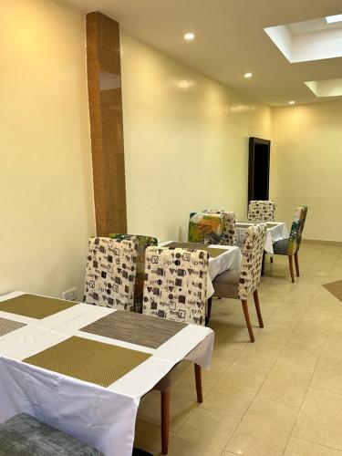 Gallery image of Whitehouse Msquare Hotel in Ikeja