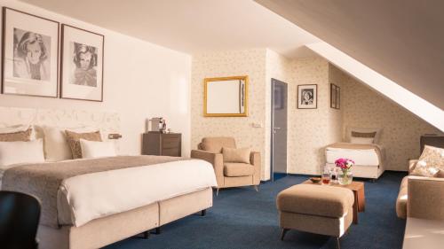 Posezení v ubytování Hotel Savoy Špindlerův Mlýn