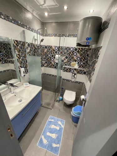 Ένα μπάνιο στο Luxury Studio House 589-6