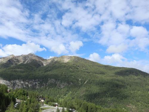 Studio 4 pers, au pied des pistes, centre station Les Orres 1650 - FR-1-322-335