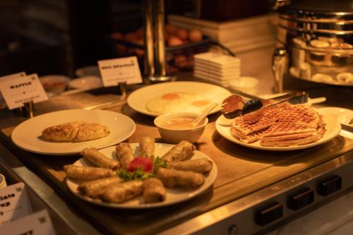 Makanan di atau berdekatan hotel