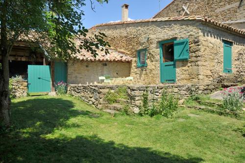 Photo de la galerie de l'établissement Grange rénovée, à La Serpent