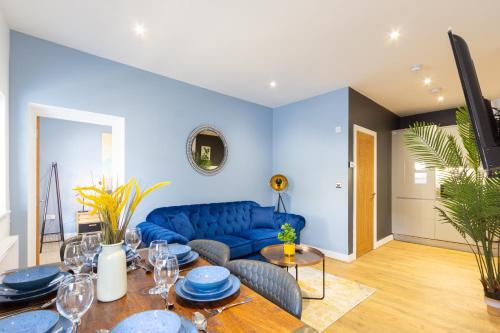 At the level - (2 bed flat) photo 12