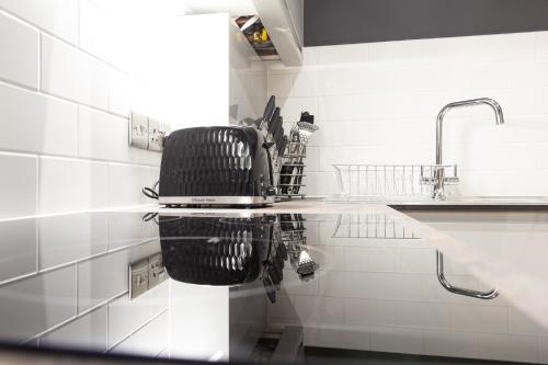 At the level - (2 bed flat) photo 7