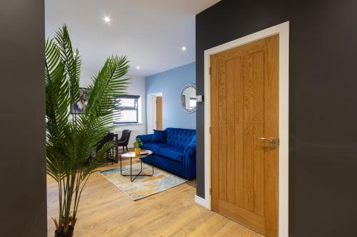 At the level - (2 bed flat) photo 15