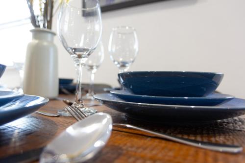 At the level - (2 bed flat) photo 20