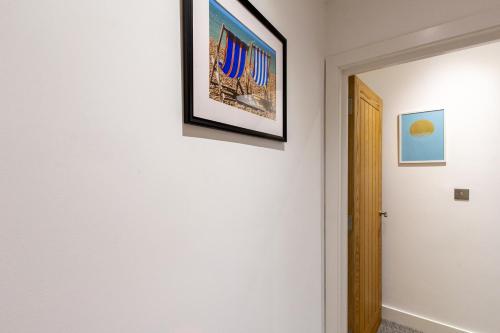At the level - (2 bed flat) photo 51