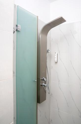 Cozy Hideaway: Serenity, Charm & Athenian Delights
