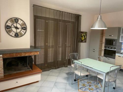 Η κουζίνα ή μικρή κουζίνα στο Ribo Apartments