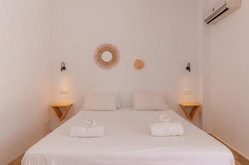 Ένα ή περισσότερα κρεβάτια σε δωμάτιο στο ILENA HOTEL