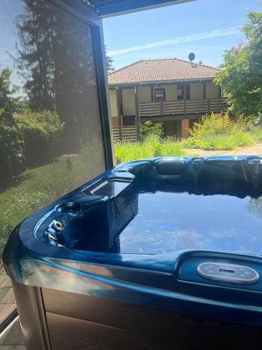 Afbeelding uit fotogalerij van Center Apartman Jacuzzi & Szauna in Miskolctapolca