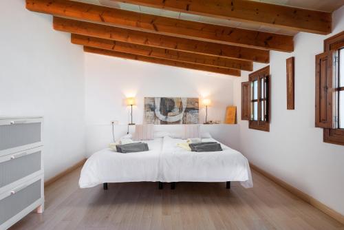 Katil atau katil-katil dalam bilik di Sunset Villa Can Calco