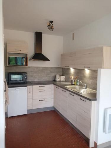 Photo de la galerie de l'établissement Appartement lumineux à deux pas de la plage, à Fouesnant