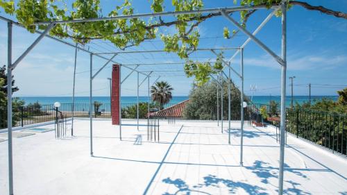 Gallery image of Marialena house in Nea Plagia