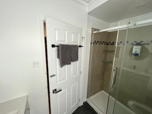 Un baño de Auberge Lac-Saint-Jean