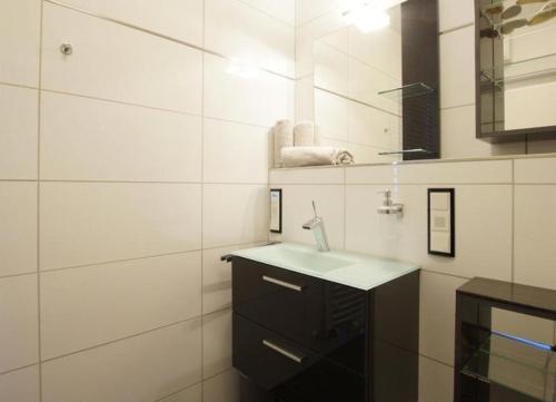 Vannas istaba naktsmītnē WoogeQueen - 112 m² Luxus mit direktem Meerblick