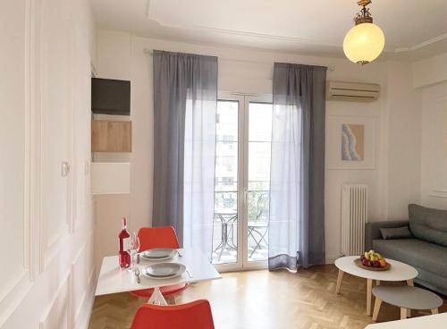 NobleNotes - Victor Suite Central Athens