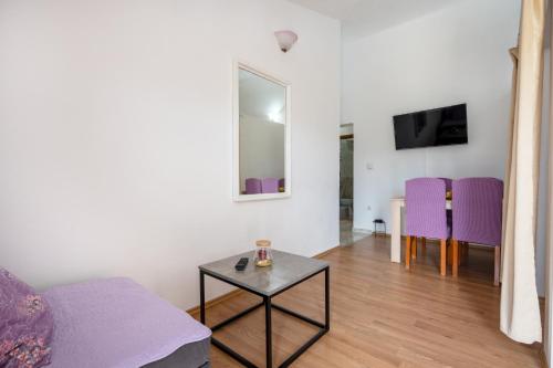Gallery image of Studio APARTMANI LEŽENIĆ in Neum