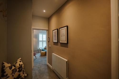 Φωτογραφία από το άλμπουμ του Blooms Apartment σε Marple