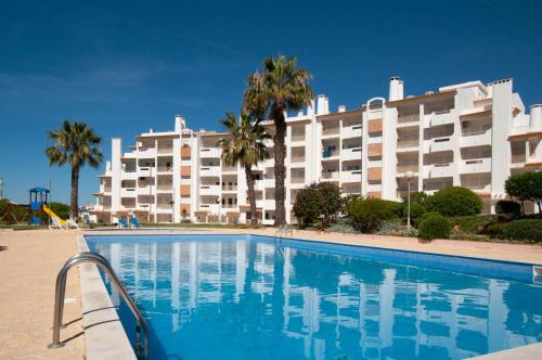 Ondas Verdes by OCvillas