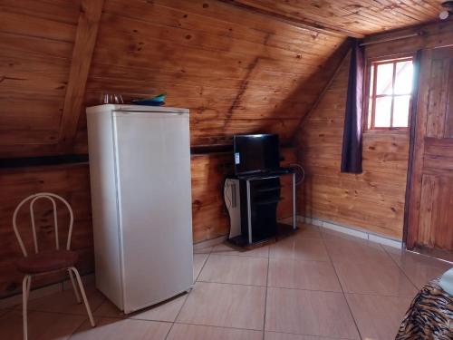 Dapur atau dapur kecil di Chalé Nascer do Sol