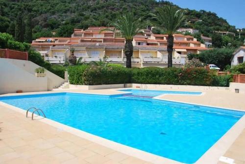 Photo de la galerie de l'établissement Mazet/ Appartement Le Lavandou, au Lavandou