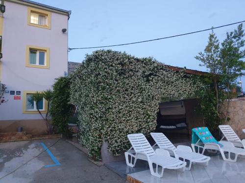 アパートメントが所在する建物