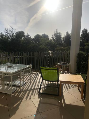 Appartement Aix en Provence vue Ste Victoire - BATIMENT B11 - 13090 AIX EN PROVENCE