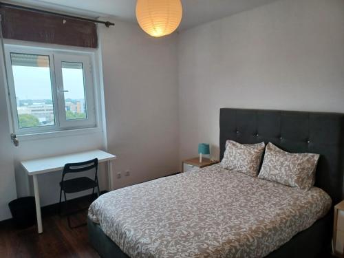 Ліжко або ліжка в номері Oporto Sea Rooms