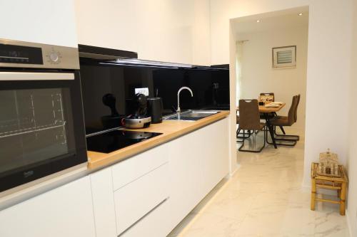 Apartments with parking space Podstrana, Split - 20678