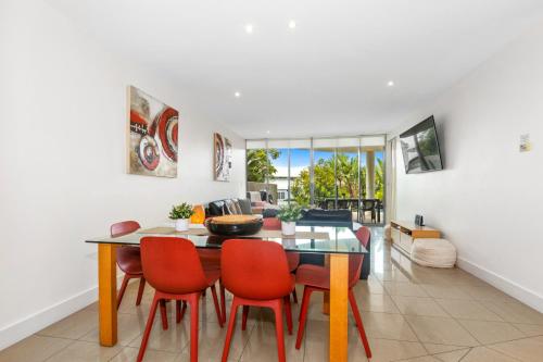 Μια τηλεόραση ή/και κέντρο ψυχαγωγίας στο Cotton Beach Resort - Tweed Coast Holidays ®
