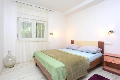 Apartments by the sea Kastel Kambelovac, Kastela - 20605