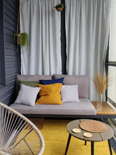 Ruang duduk di Toppilansalmi two bedroom apartment with a view