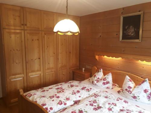 Postel nebo postele na pokoji v ubytování Haus Widlbrandlehen
