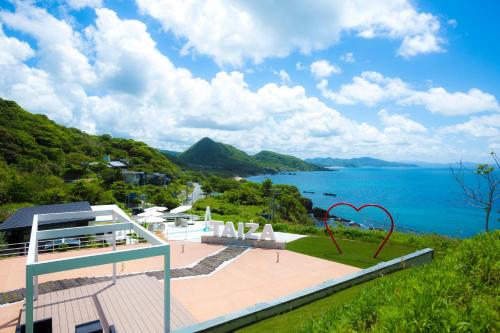 a view of the ocean from a house at Jukaitei in Kyotango
