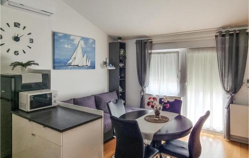 Galeriebild der Unterkunft 1 Bedroom Stunning Apartment In Novi Vinodolski in Povile