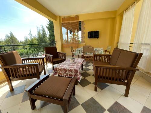 Istumisnurk majutusasutuses Myrvalis resort by the sea