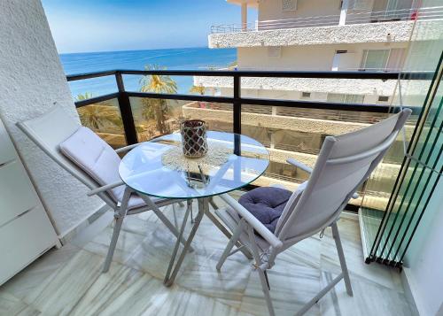 Skol 438 Super One-bedroom Apartment with Sea Views