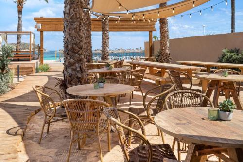 Εστιατόριο ή άλλο μέρος για φαγητό στο INNSiDE by Meliá Wave Calviá