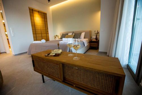Gallery image of Trizonia Mare Suites in Trizonía